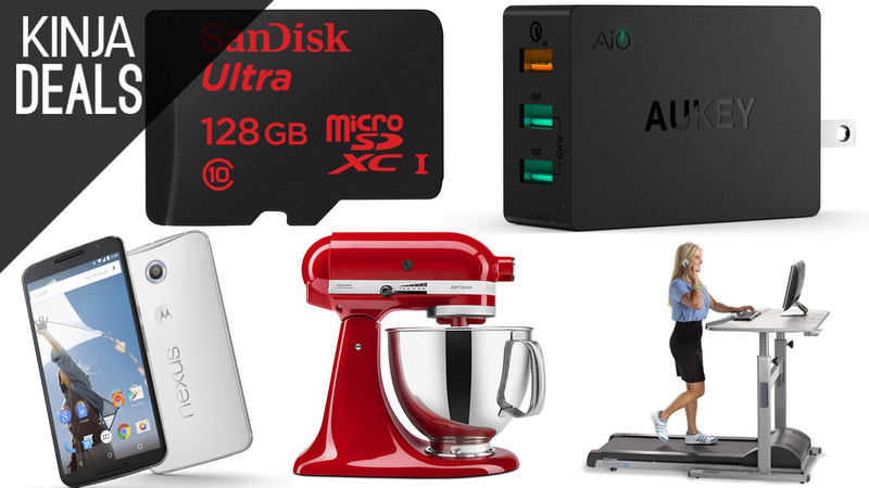 Illustration for article titled Today's Best Gaming Deals: PS4 Camera, Paradox Game Sale, and More